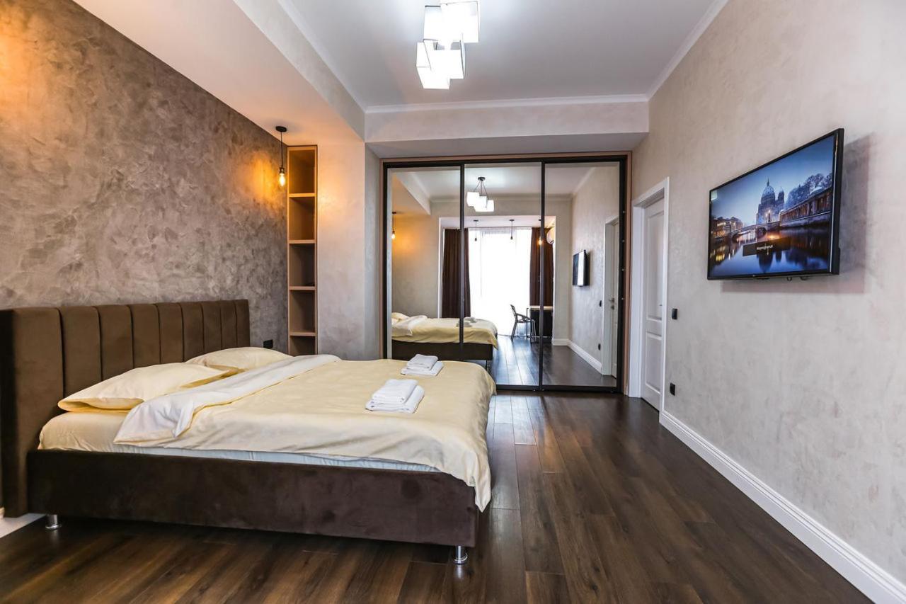 Double Skyhouse Exclusive Apartments Kişinev Dış mekan fotoğraf